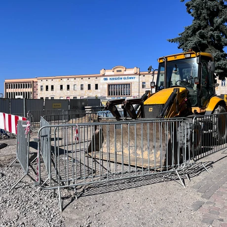 Budowa Rzeszowskiego Centrum Komunikacyjnego zbliża się do końca [wrzesień 2023] - fot 32